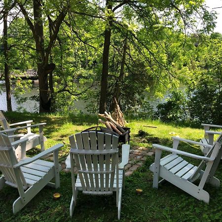 Bed and Breakfast Pangea House Gananoque Zewnętrze zdjęcie