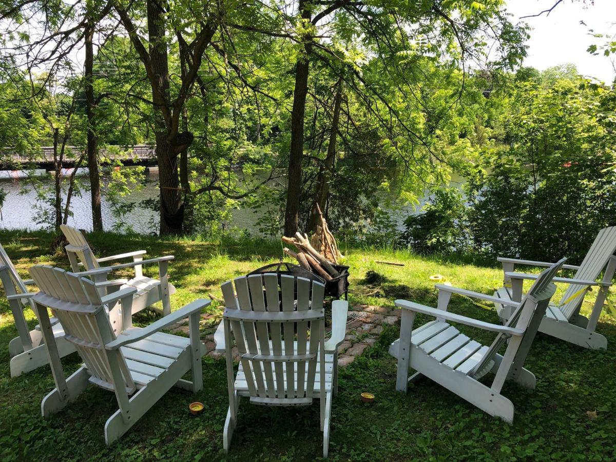 Bed and Breakfast Pangea House Gananoque Zewnętrze zdjęcie